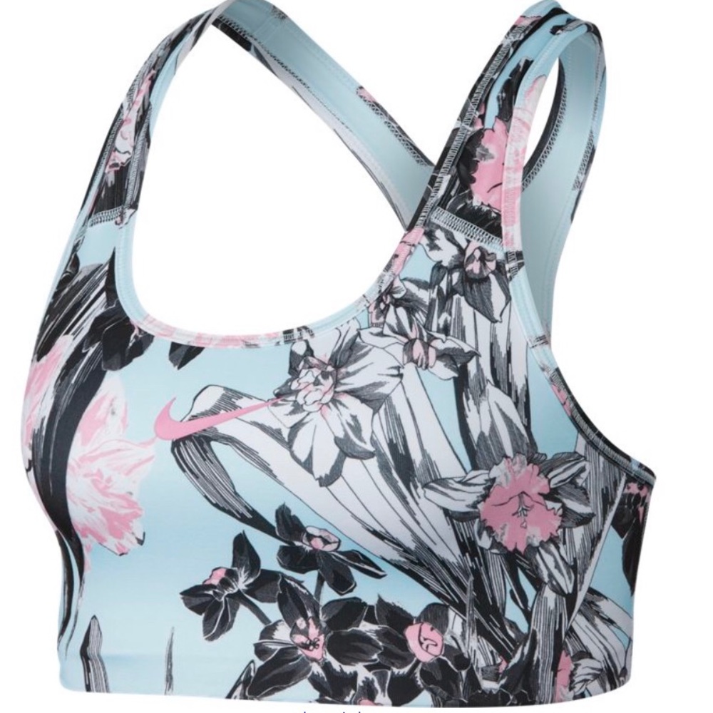 SOLD NWT NIKE WOMEN’S SPORT BRA